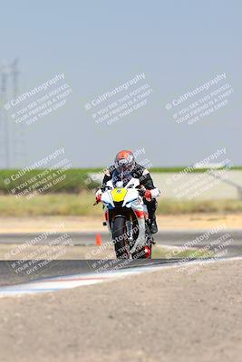 media/Aug-06-2023-TrackDaz (Sun) [[ac7f4f6367]]/C Group/wheelie bump/